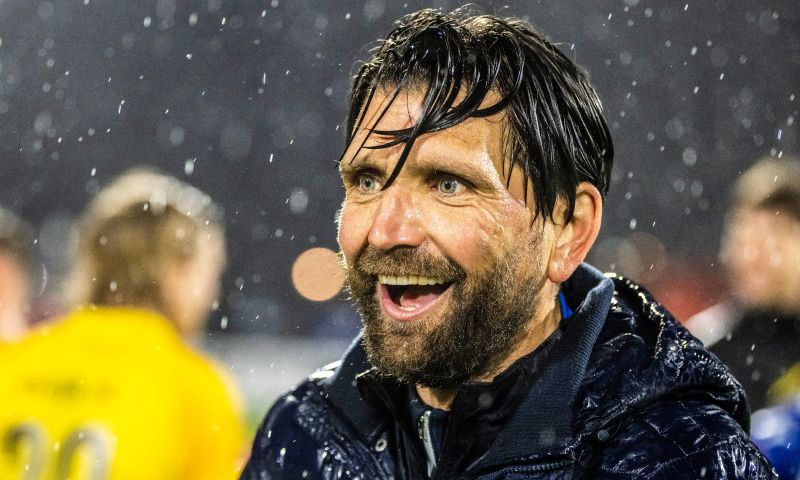 Hyballa reageert op vertrek bij NAC: 'Spelers belden me dat ze het jammer vonden'