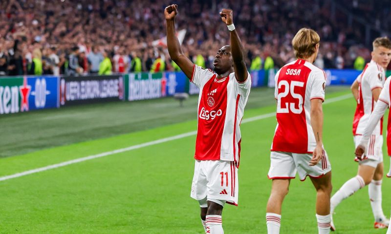 Ajax pakt punt in spektakelduel met Marseille