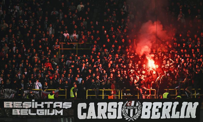 ‘Rellen buiten Jan Breydelstadion na Club Brugge-Besiktas, fans gearresteerd’