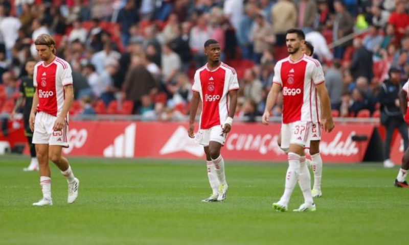 Chaos rond Ajax-Feyenoord wekt verbazing: 'Enorme schaamte'