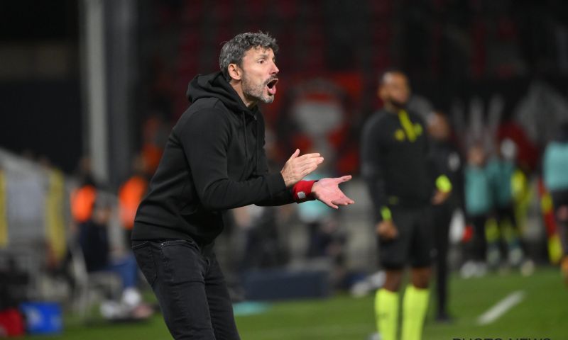 Vandenbempt verbaads over ‘positieve’ van Bommel: ‘Antwerp matig aan de bal’