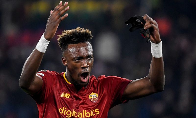 AS Roma en AC Milan ruilen Tammy Abraham en Alexis Saelemaekers op huurbasis