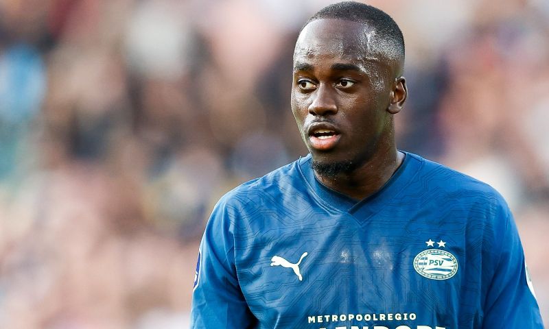 Bosz ziet speler die 'wisselend presteert' en noemt mogelijke vervangers Veerman