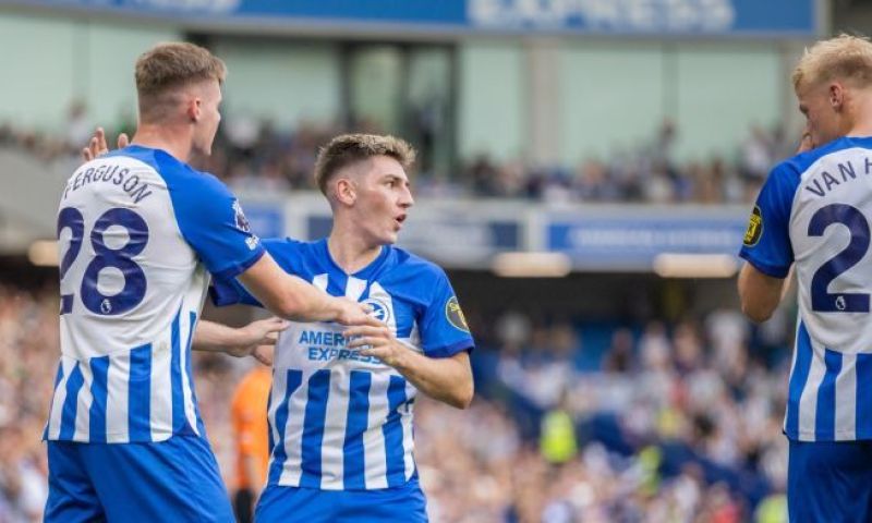 Brighton verliest flink van Aston Villa met hattrickheld