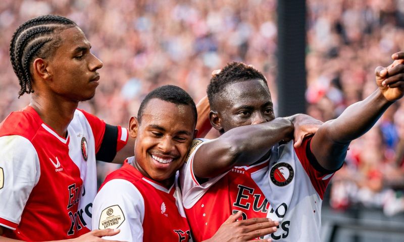 Van Hooijdonk spot 'heel interessante' Feyenoorder: 'Kan iemand tureluurs spelen'