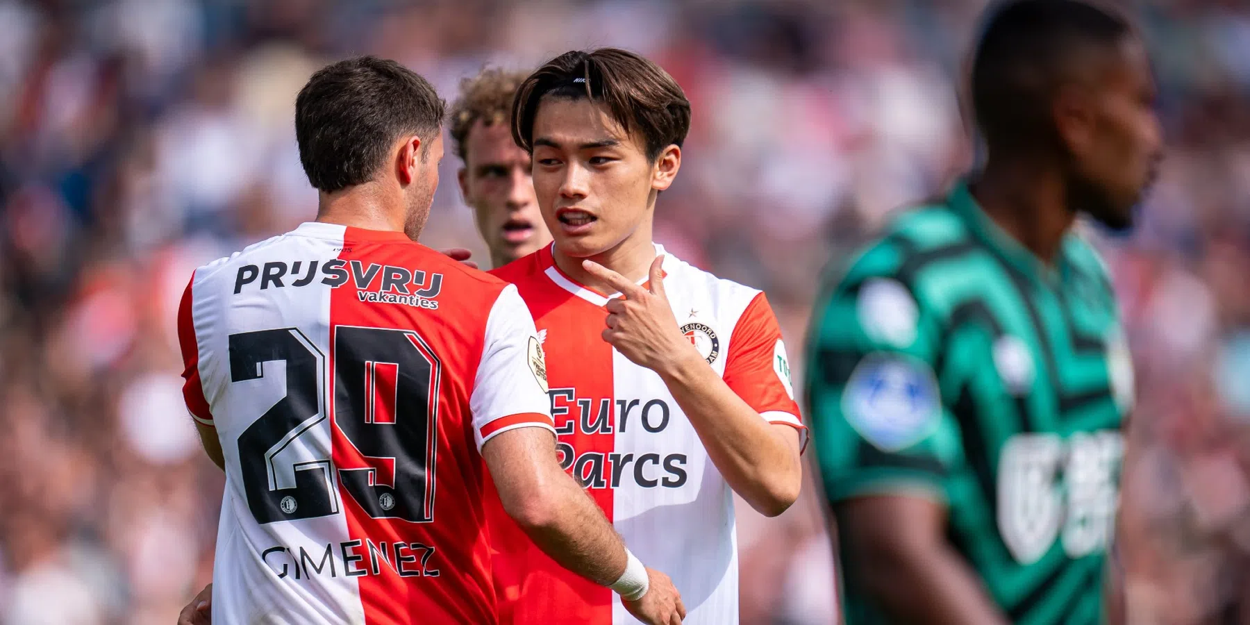 Gimenez als leermeester bij Feyenoord: 'Ik probeer nu van hem te stelen'