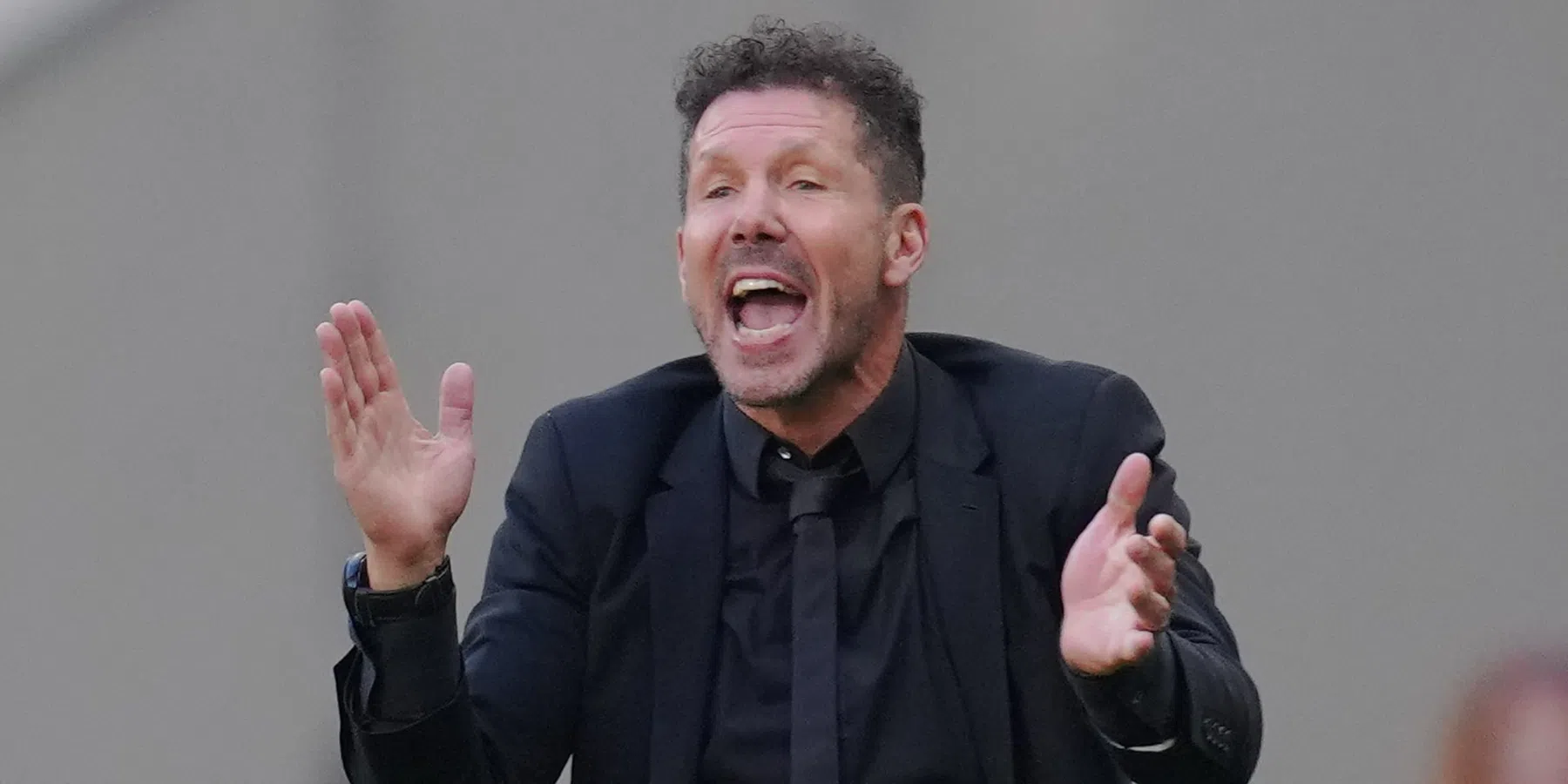 Apart: Simeone vertrekt binnen 5 minuten bij persco voor duel met Feyenoord