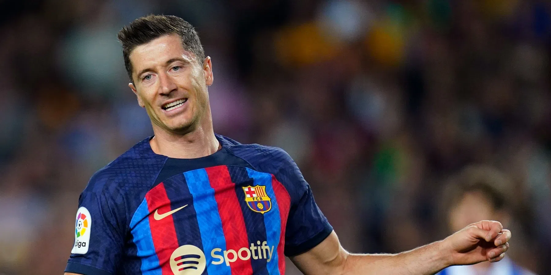 'Ook Lewandowski in lappenmand FC Barcelona, El Clásico op de tocht'