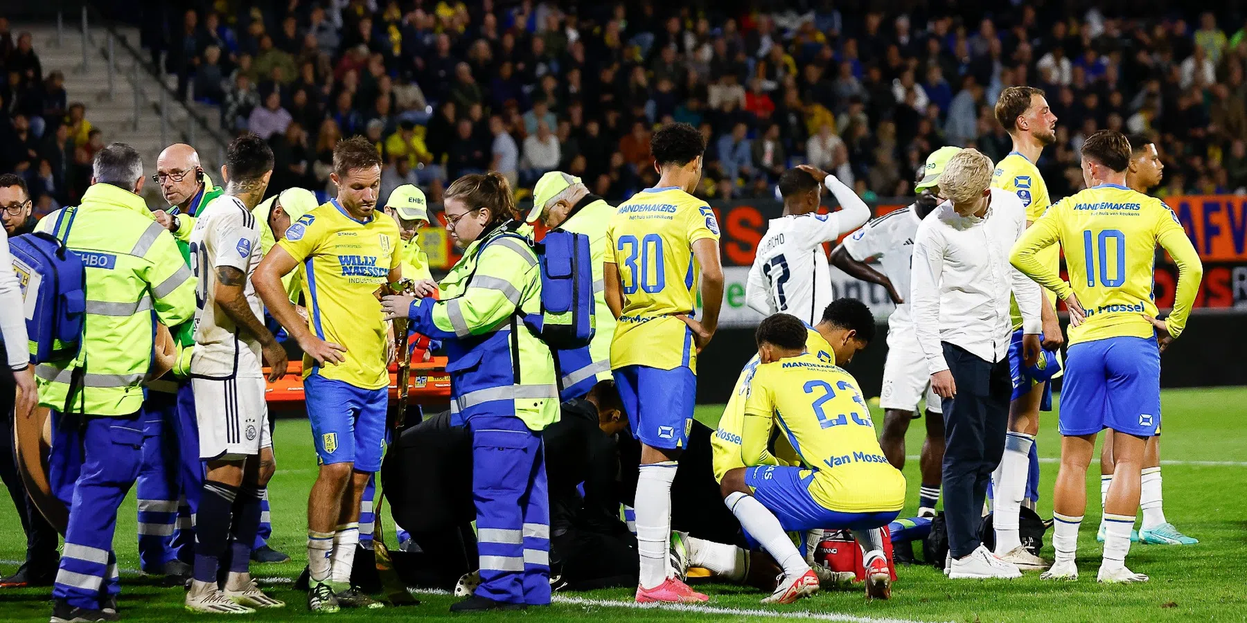 Brobbey ontvangt 'heel lange, lieve tekst' van Vaessen