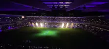 Thumbnail for article: Fraaie lichtshow bij Anderlecht in het Lotto Park ter ere van 80-jarige Van Himst 