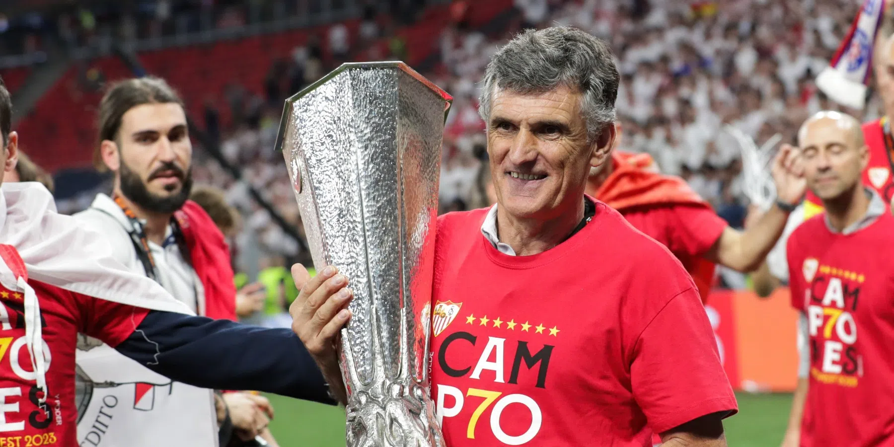 Sevilla heeft genoeg gezien en zet Europa League-winnaar zonder genade op straat
