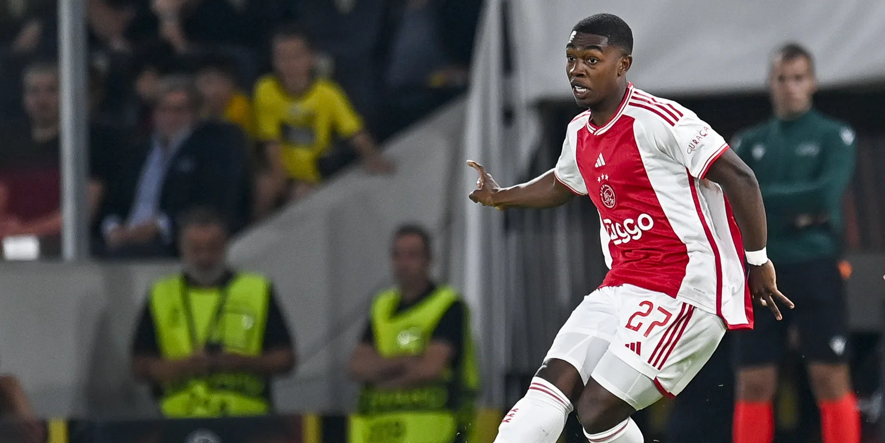 'Godts maakt goede indruk en is verder dan Van Axel Dongen bij Ajax'