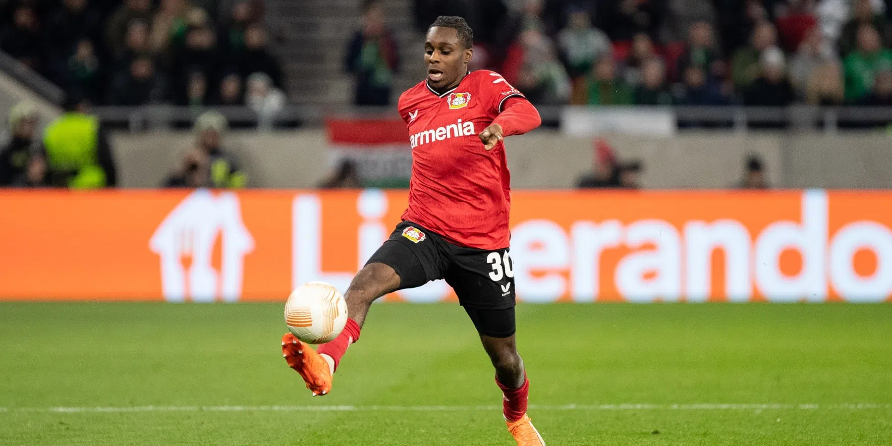 Frimpong betuigt spijt en licht toe: 'Het was gebaseerd op emoties'