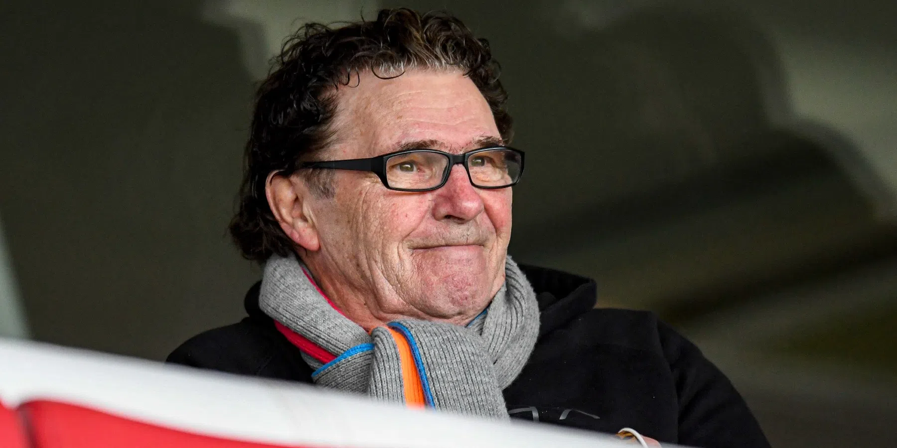 Van Hanegem komt superlatieven tekort: 'Hij blijft voorlopig alleen bij Feyenoord'
