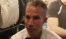 Thumbnail for article: Van Persie grapt: 'Ik heb officieel nooit bedankt voor Oranje, dus...'