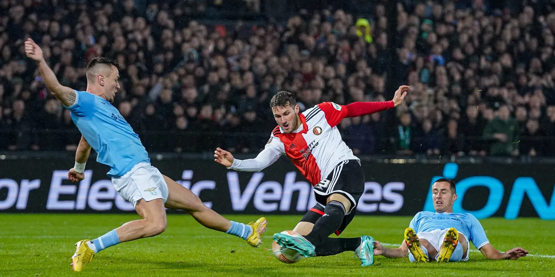 Lazio op zijn hoede: 'Hij wordt als grootste gevaar van Feyenoord gezien'