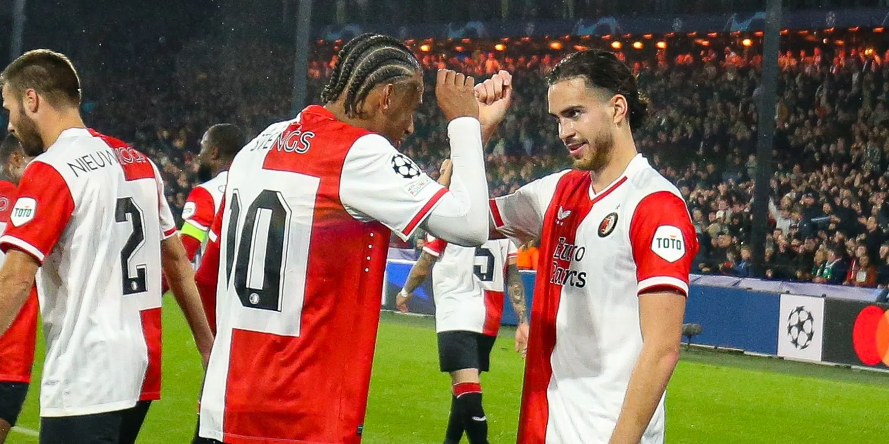 Feyenoord-uitblinker komt superlatieven tekort: 'Deze sfeer op zo'n avond...'