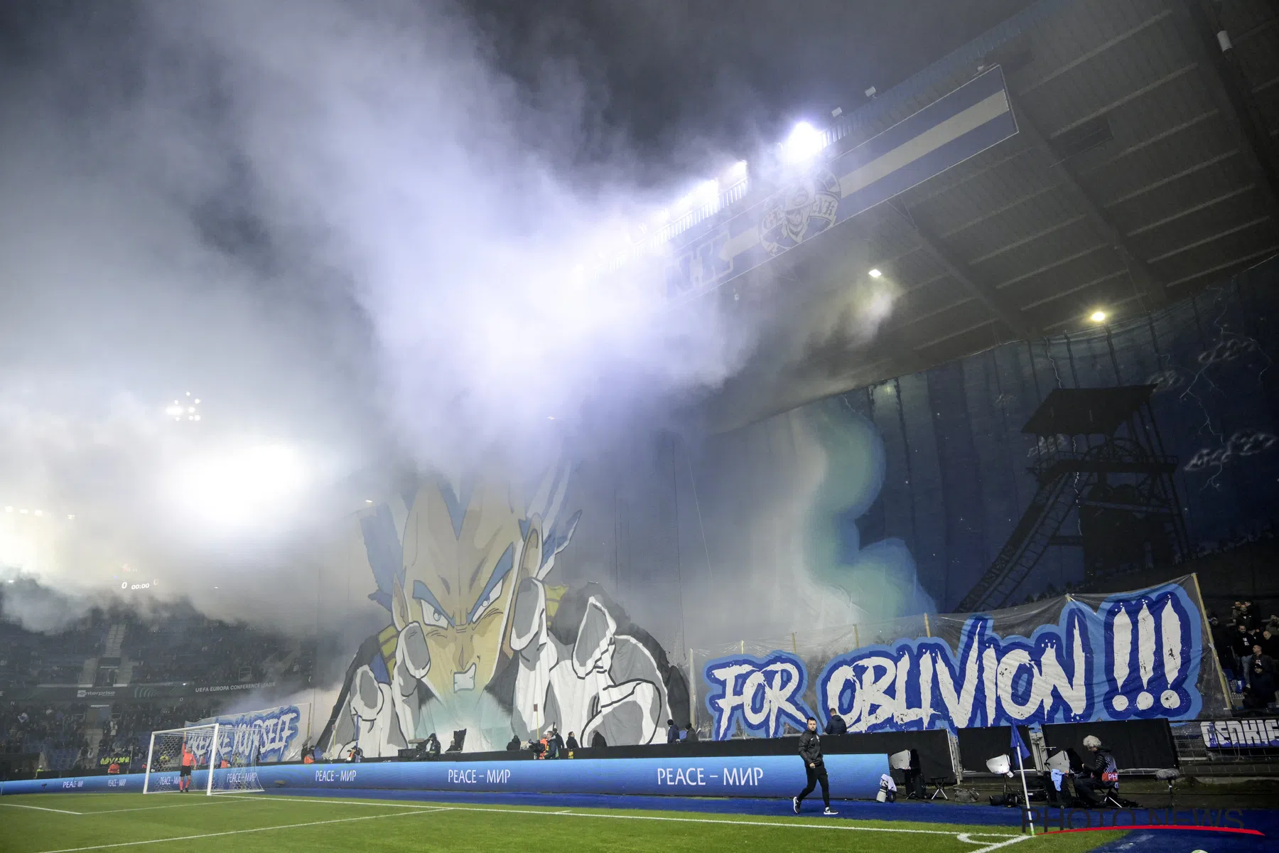 Tienkoppig KRC Genk speelt gelijk tegen Ferencvaros en staat derde