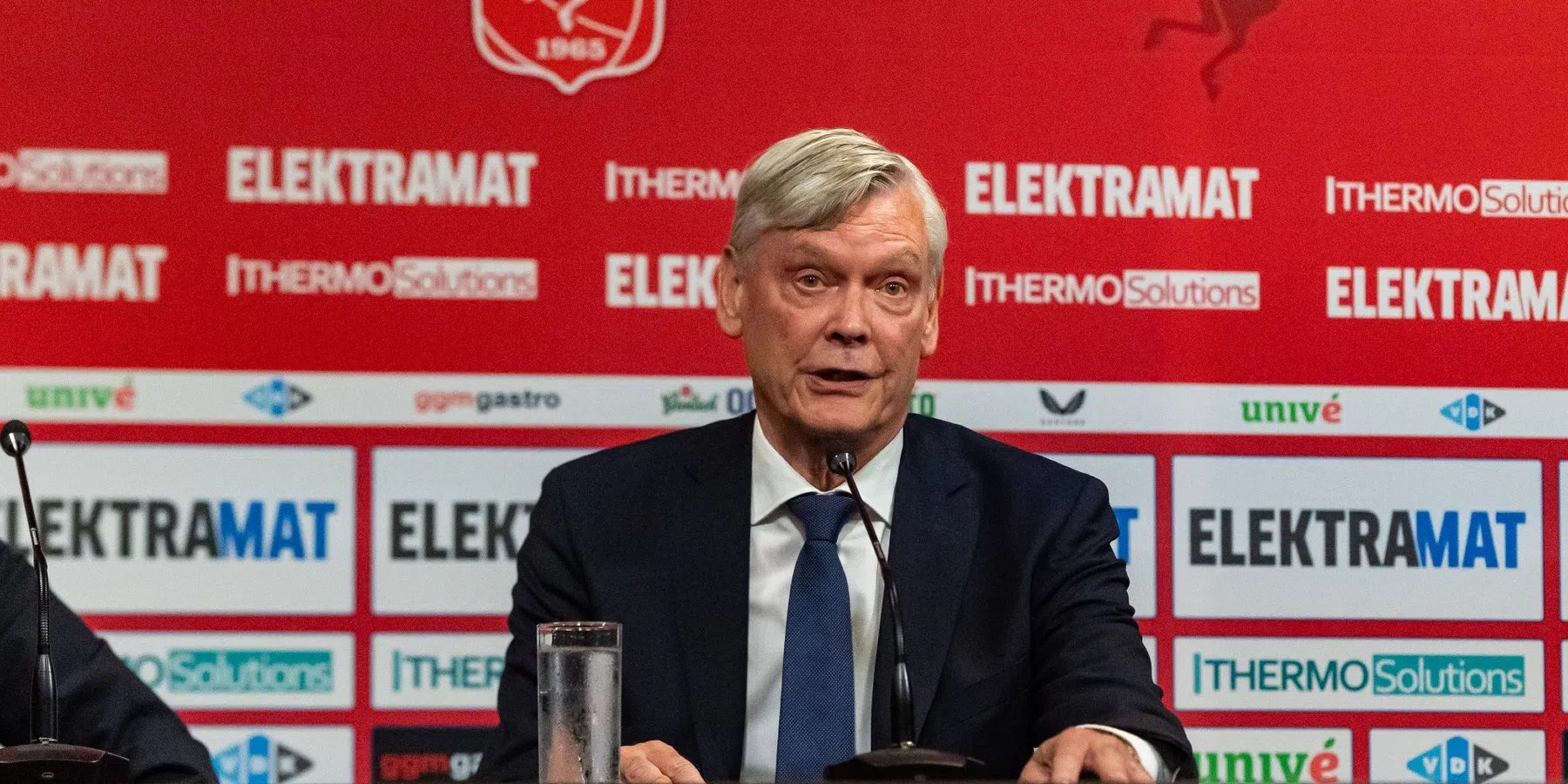 FC Twente-directeur doet oproep