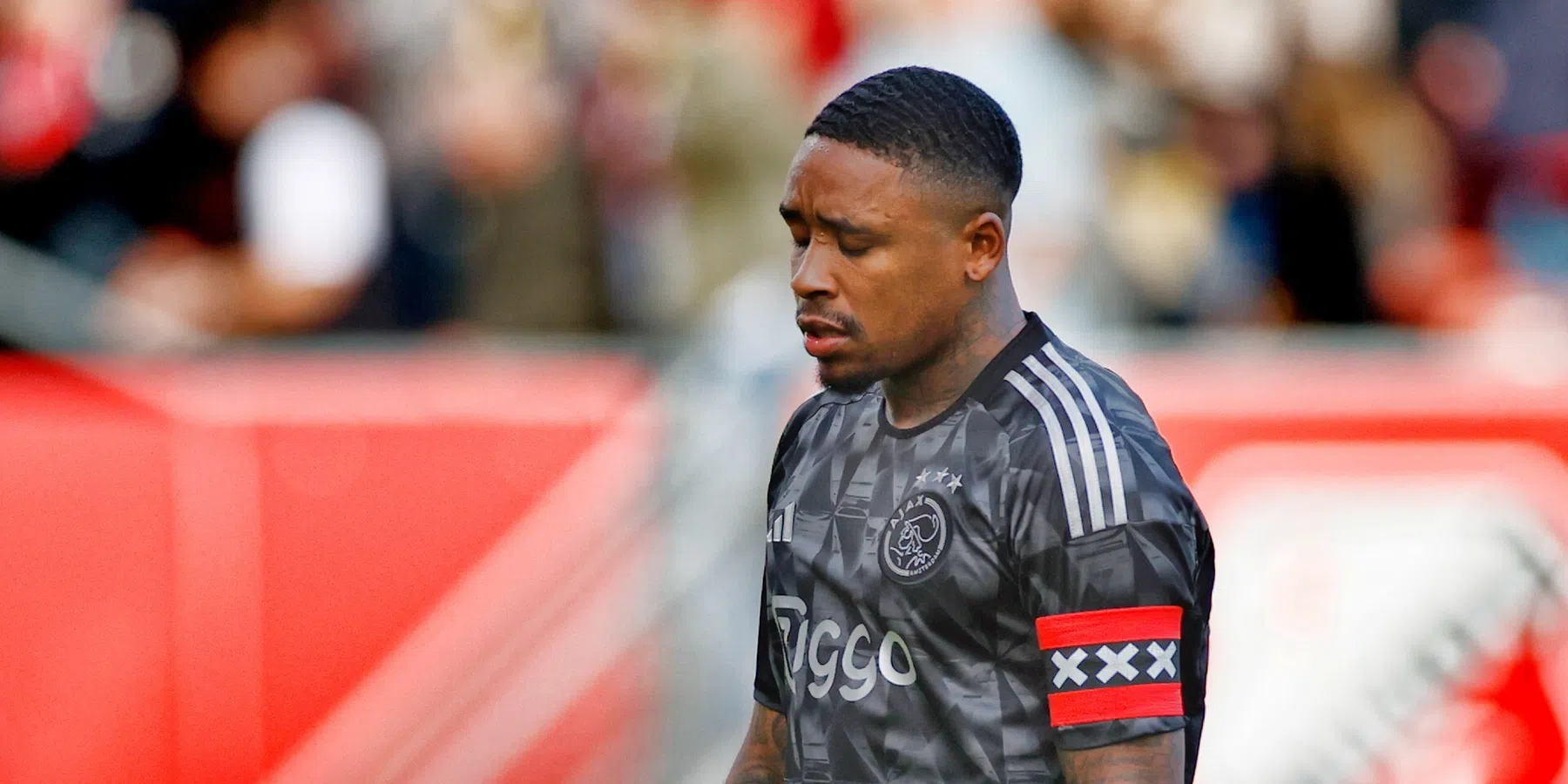 'Groot nieuws: Al Ettifaq meldt zich bij Ajax voor aanvoerder Bergwijn'