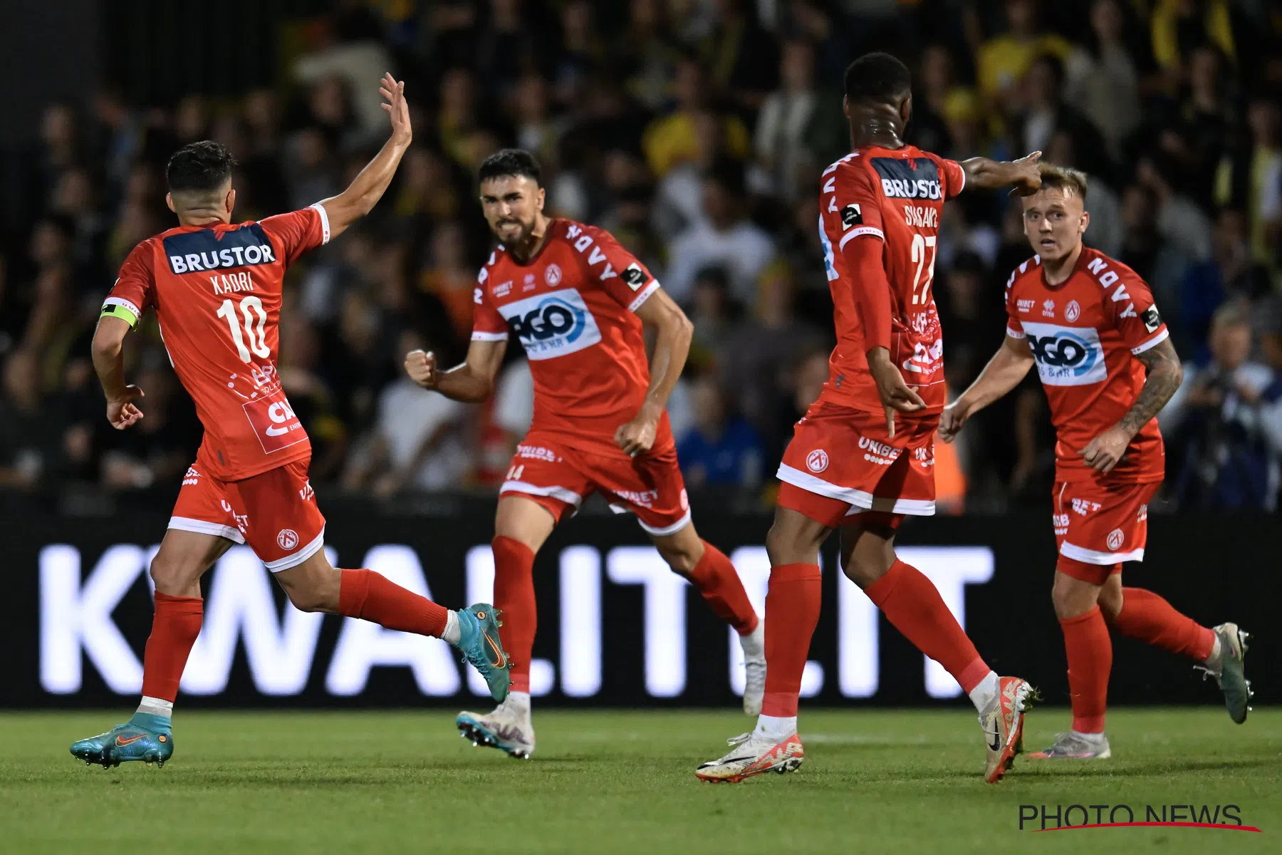 KV Kortrijk wint na strafschoppen van Dender