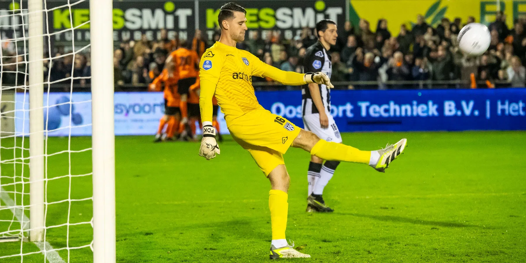 Heracles Almelo uit beker geknikkerd door HHC Hardenberg