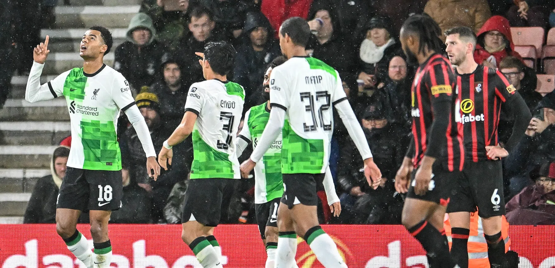 Gakpo en Kluivert scoren op Anfield, Dahl Tomasson niet opgewassen tegen Chelsea