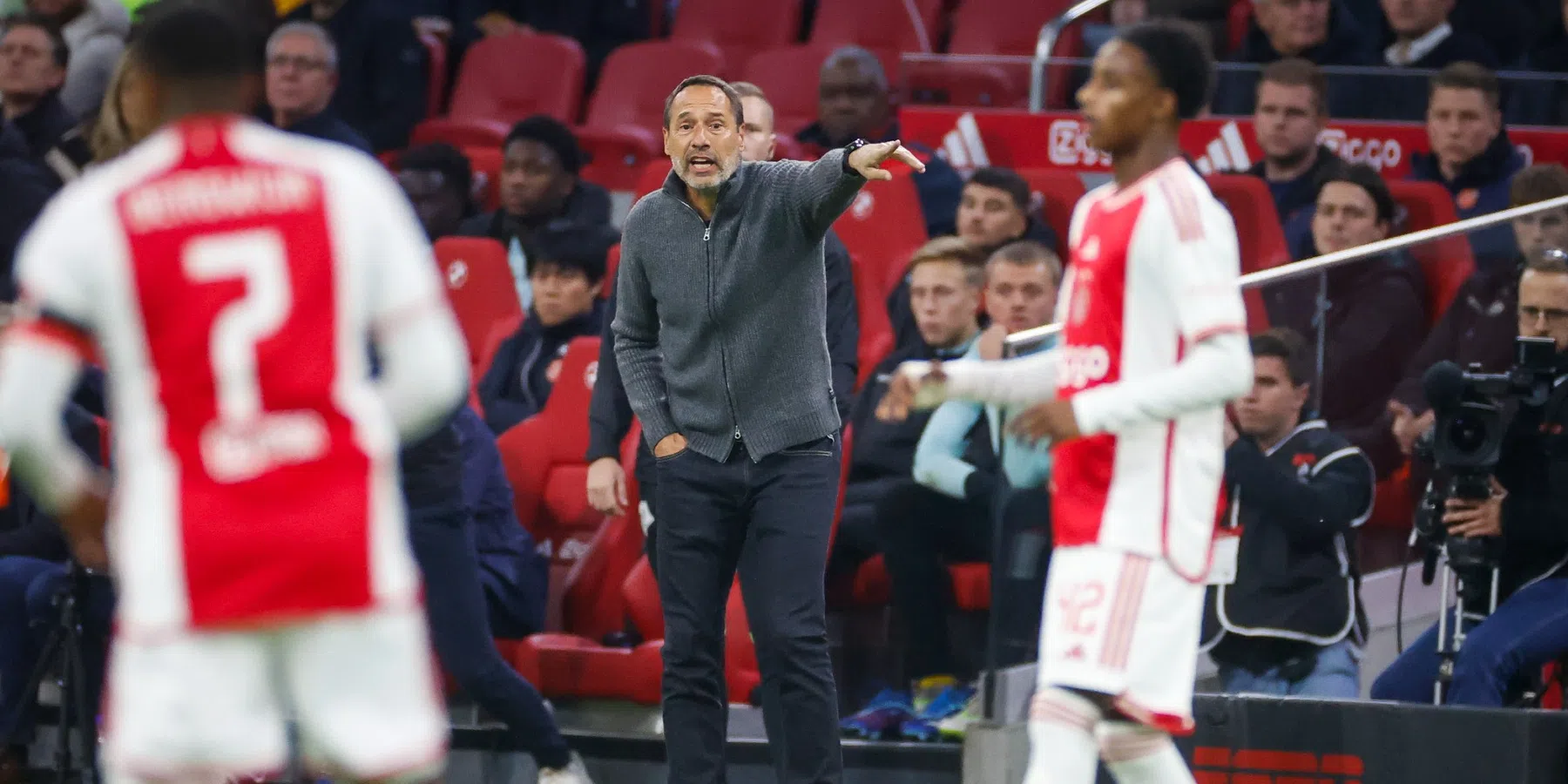 LIVE: Van 't Schip debuteert bij Ajax tegen FC Volendam