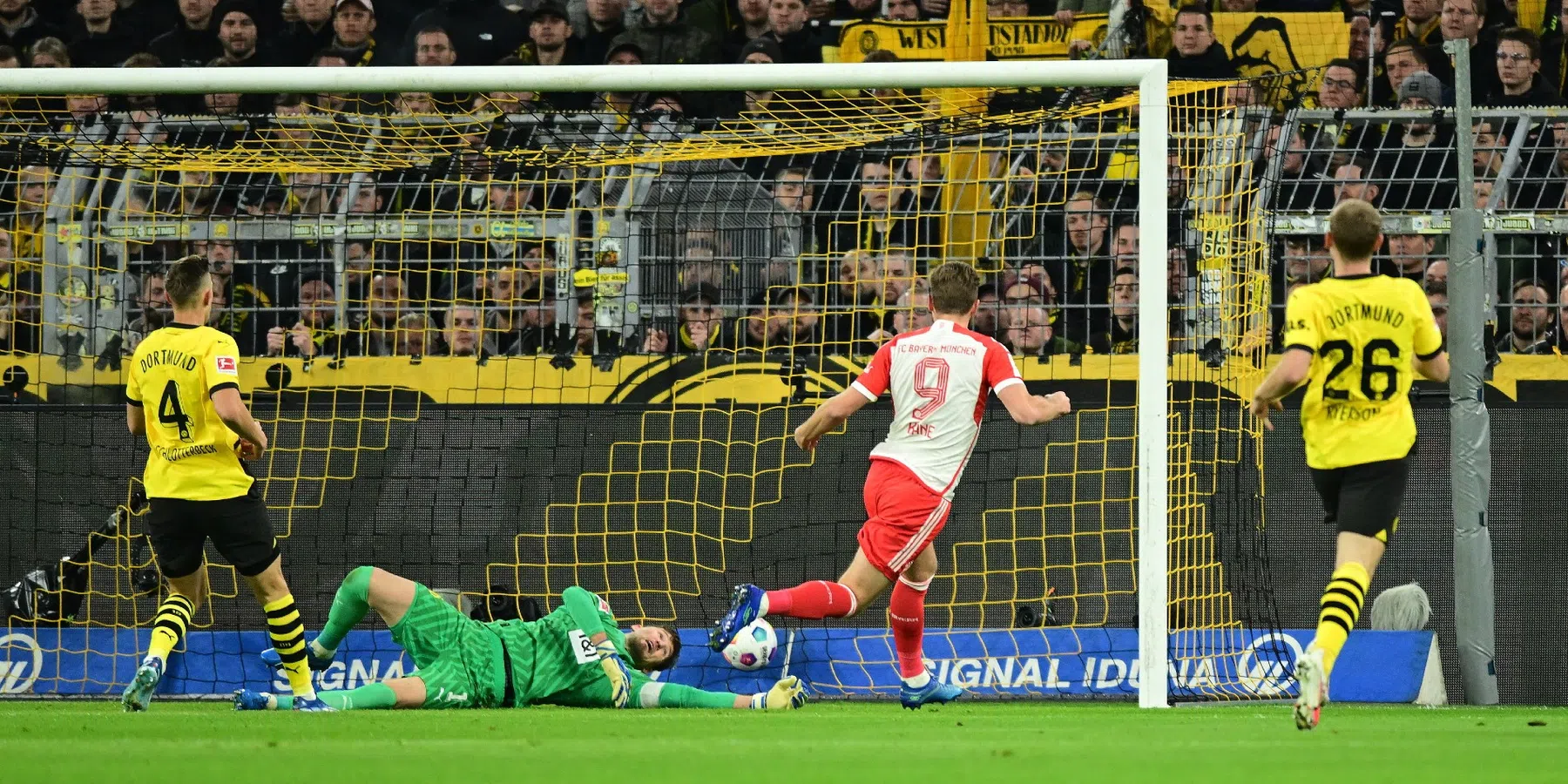 Klassiker makkelijke prooi voor Kane en Bayern, Malen en Dortmund druipen af