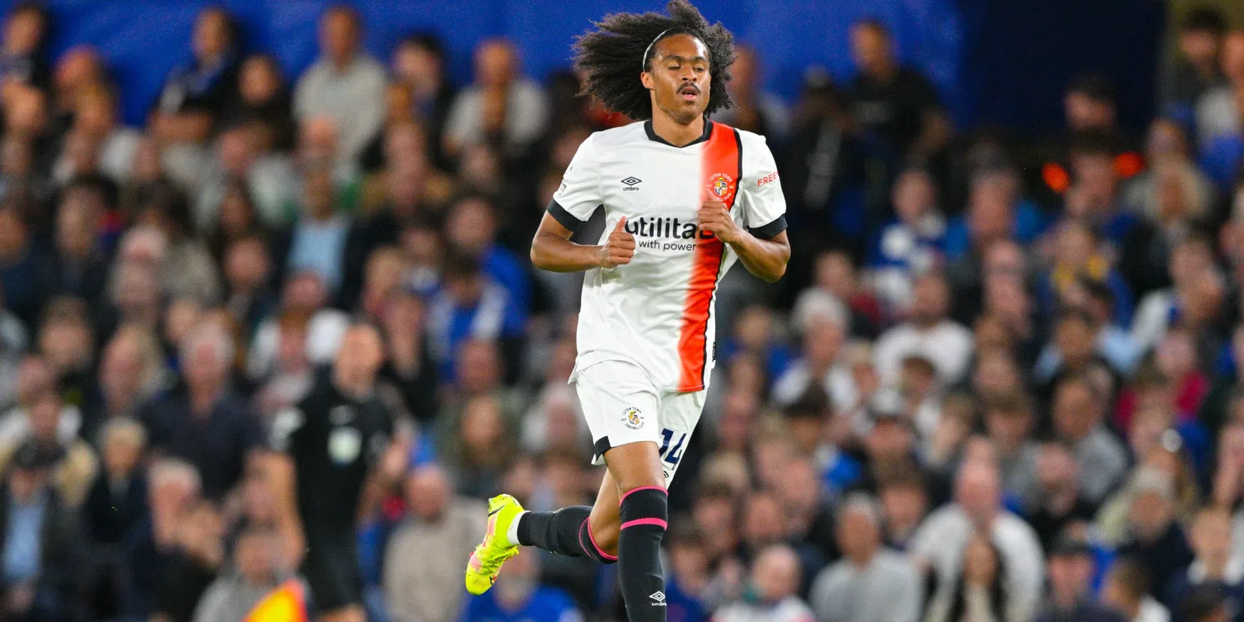 Luton Town wint van Liverpool met goal Chong