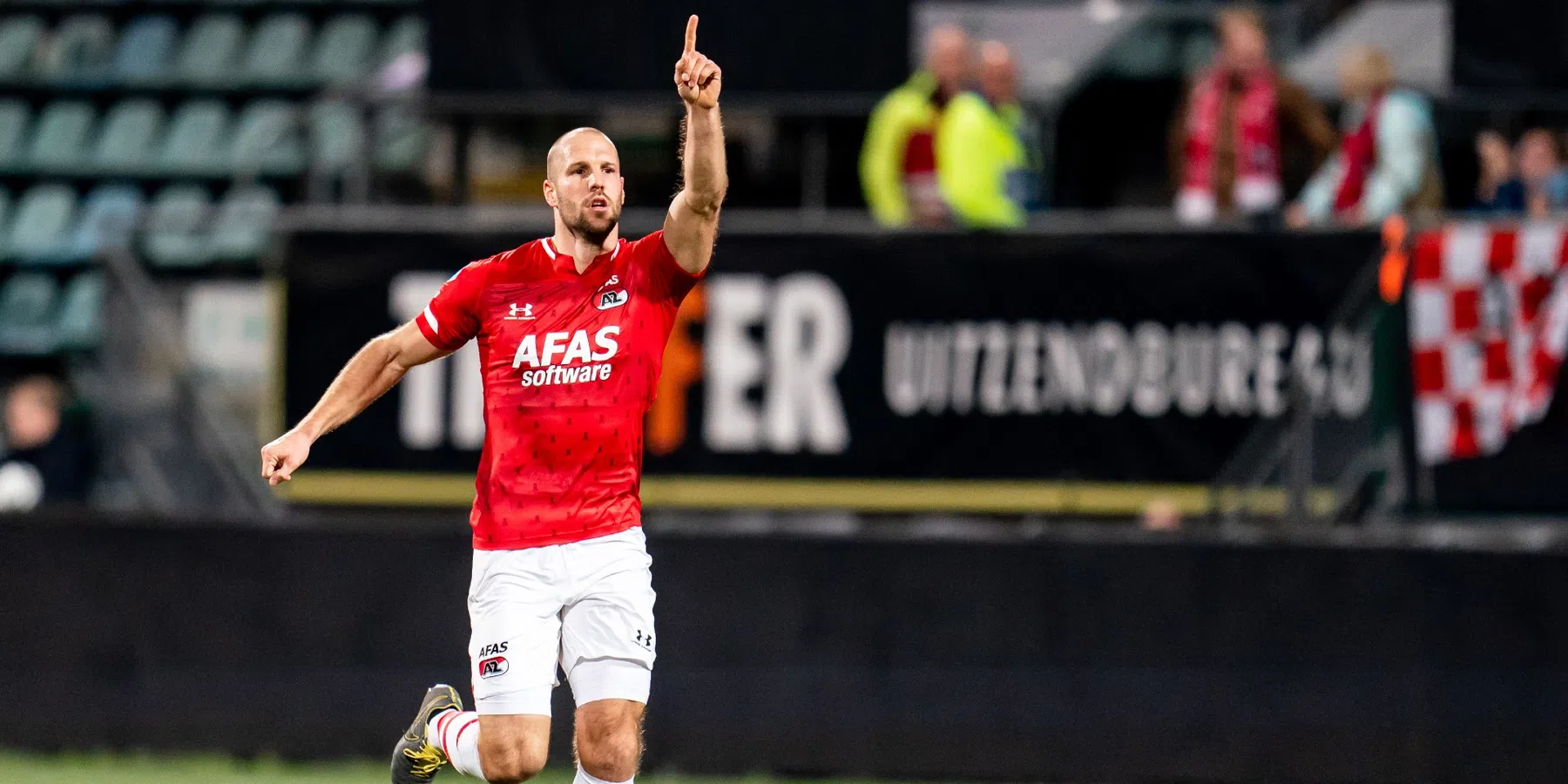 Ron Vlaar over Aston Villa - AZ