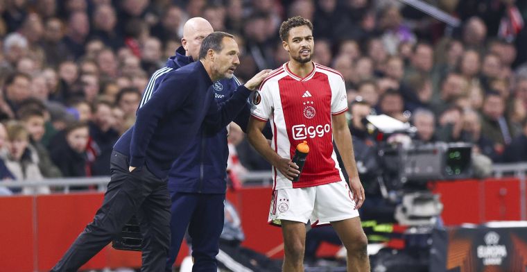 John van 't Schip heeft met Ajax welkome afleiding: 'Helpt me enorm'