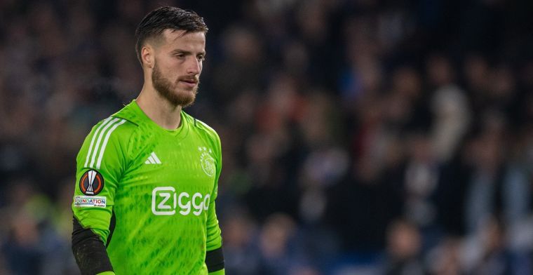 Ajax-doelman Ramaj doet boekje open over zijn jeugd 