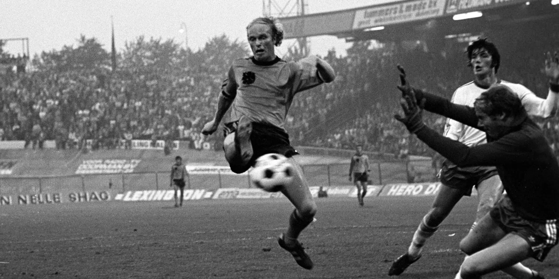 Ajax deelt triest nieuws: Ruud Geels op 75-jarige leeftijd overleden