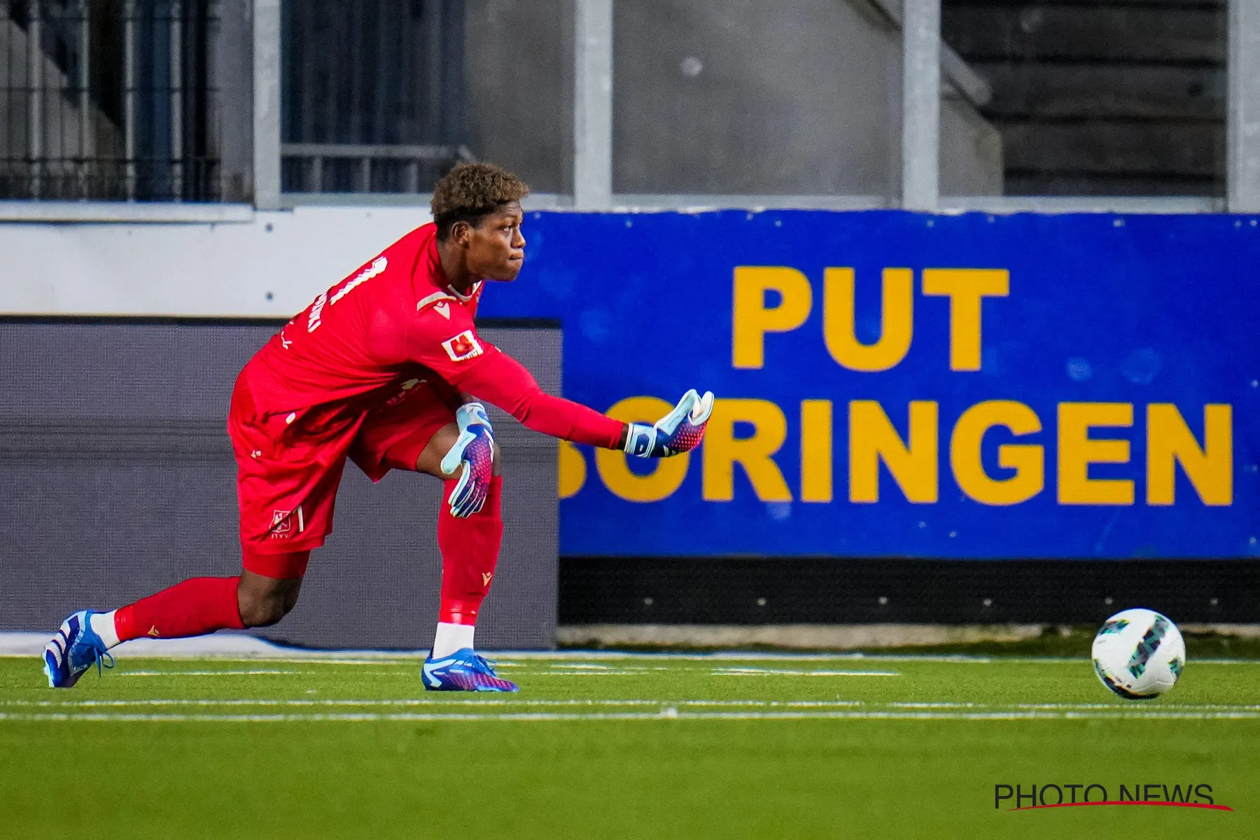 STVV-Doelman Suzuki geeft zichzelf vijf op tien