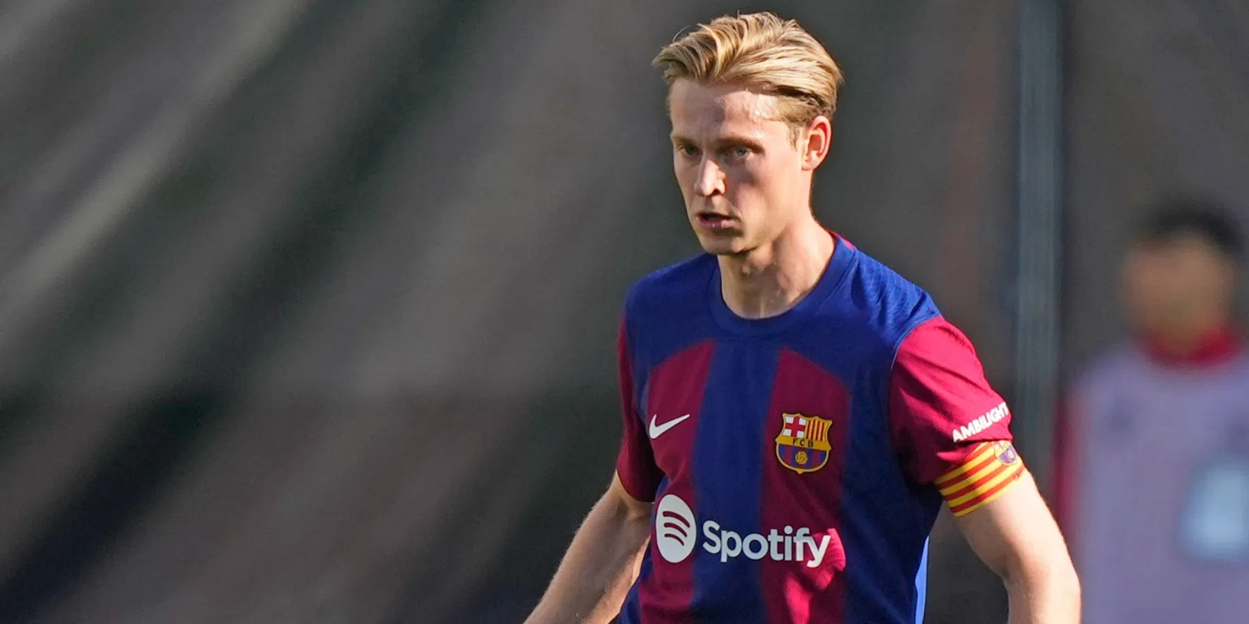 FC Barcelona laat 'captain' De Jong plaats opschuiven in de pikorde