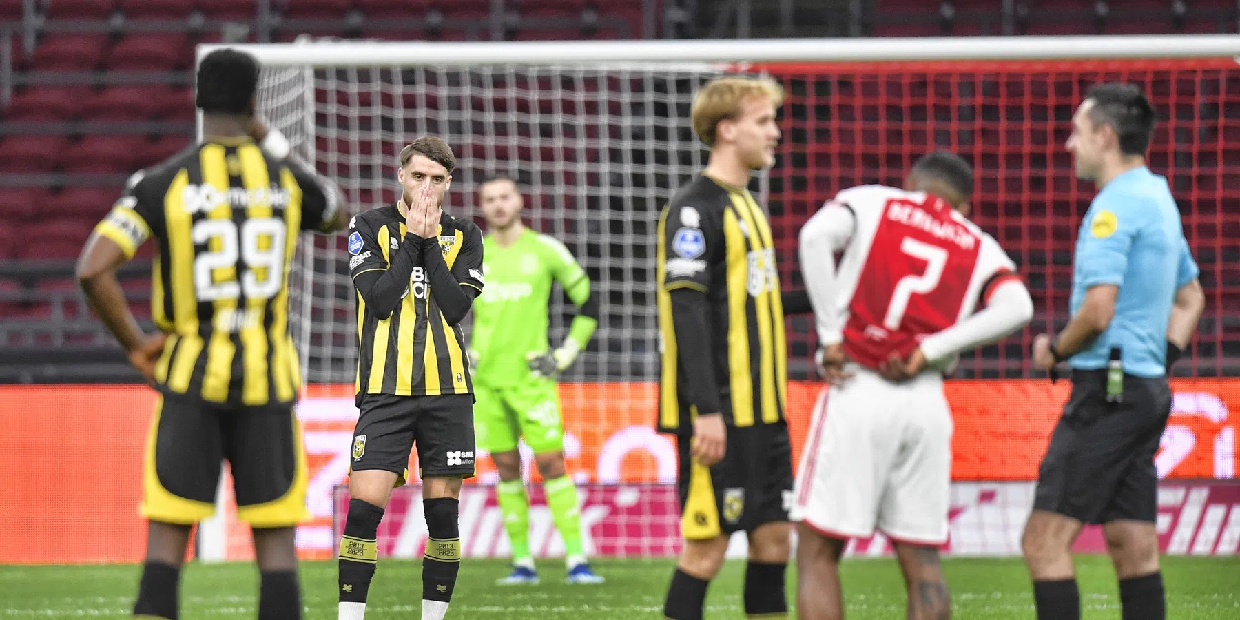 Goal Hamulic afgekeurd tegen Ajax: 'Geen buitenspel'
