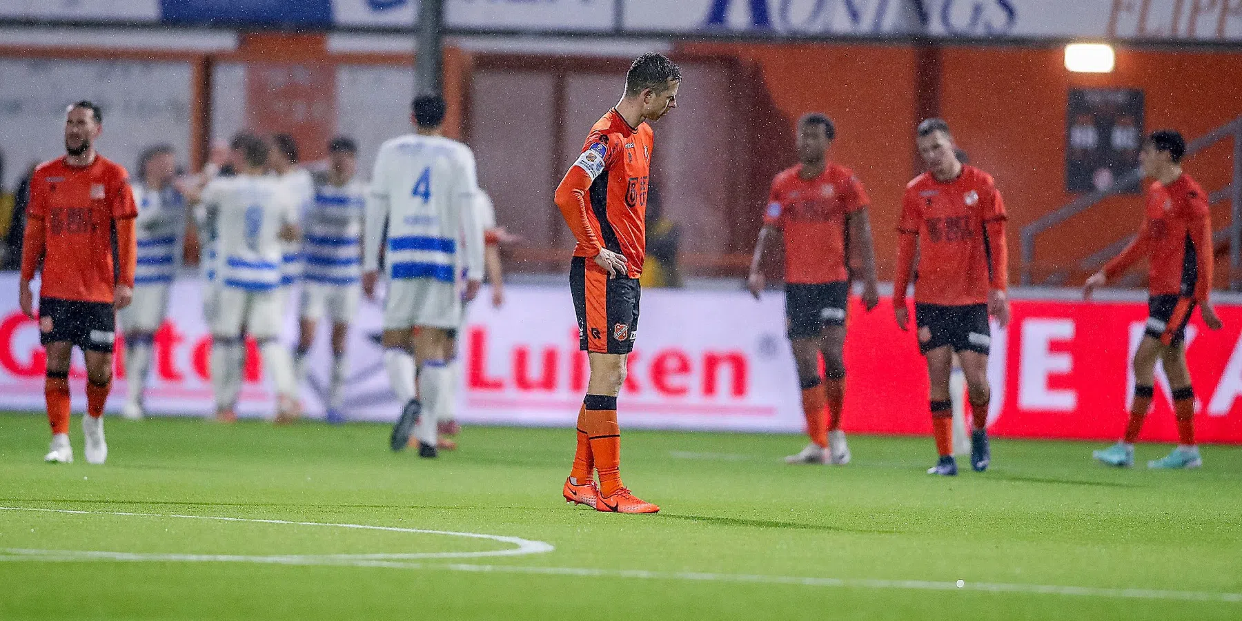 Rampweek FC Volendam compleet: pijnlijke thuiszege bij laatste wedstrijd Kohler