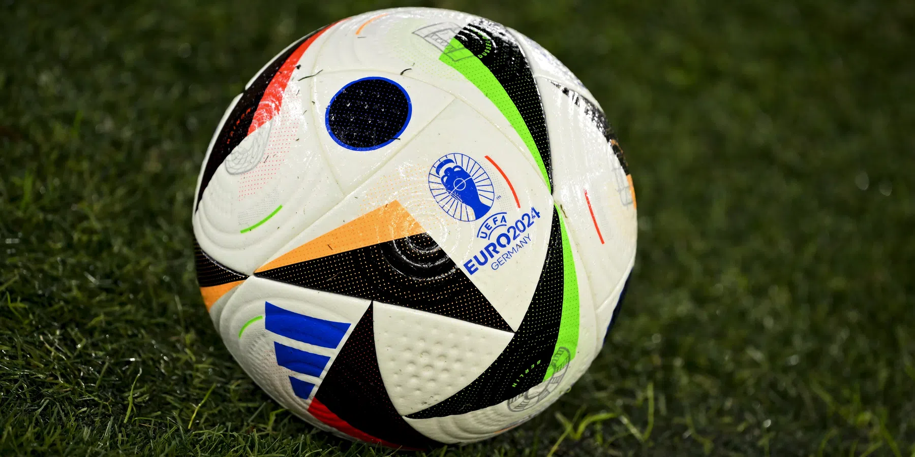 UEFA en adidas presenteren nieuwe EK-bal