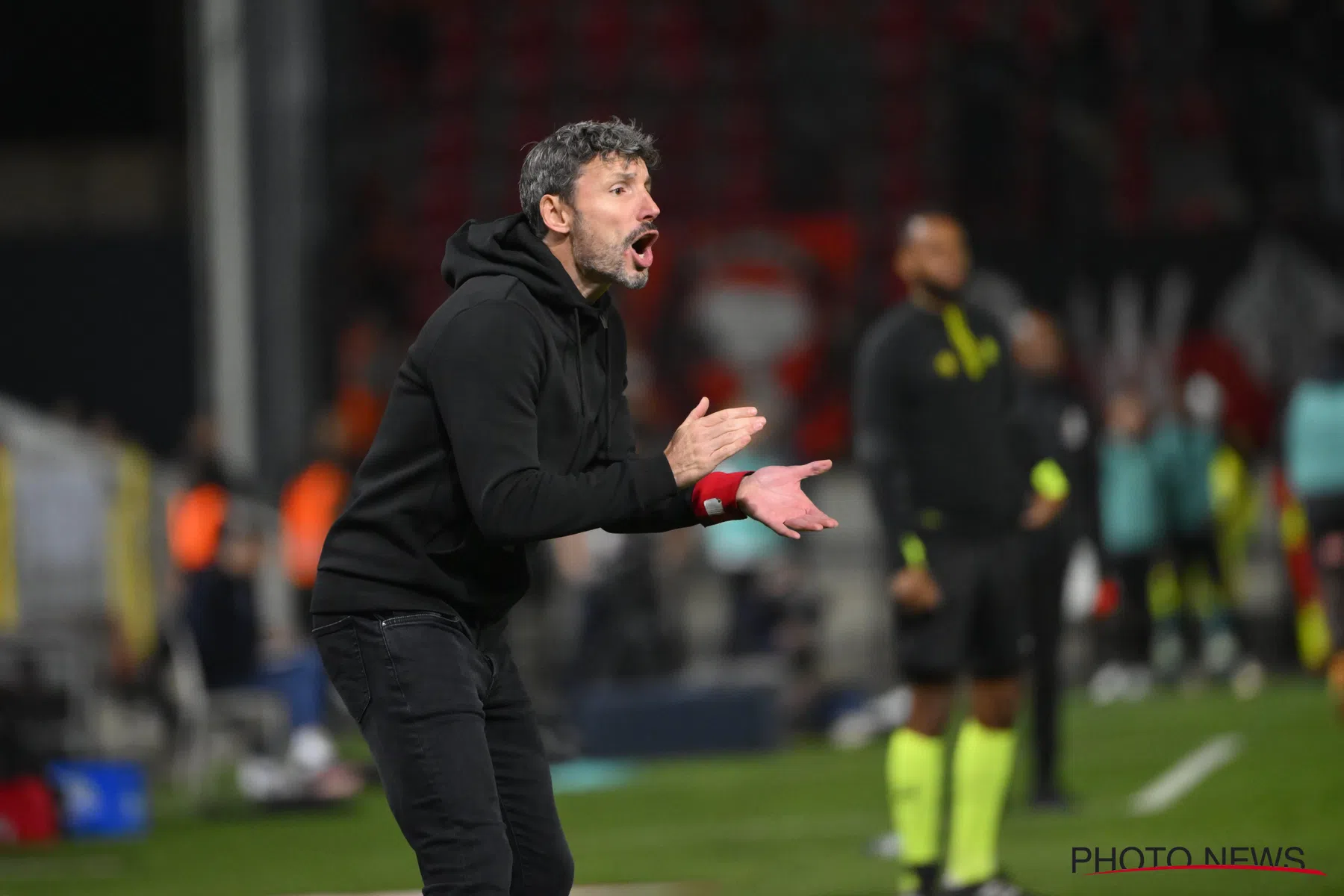 Van Bommel geniet van comeback Antwerp