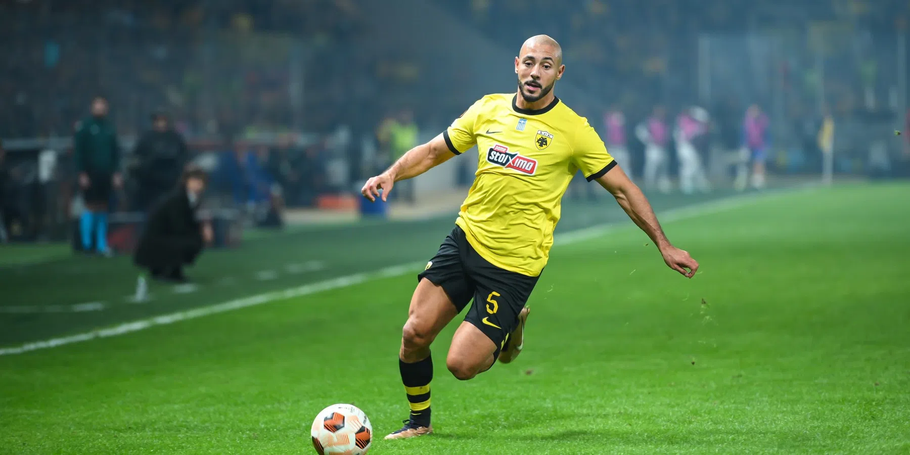 Nordin Amrabat had contact met Eredivisie-clubs: 'Trainer heeft nooit gebeld'