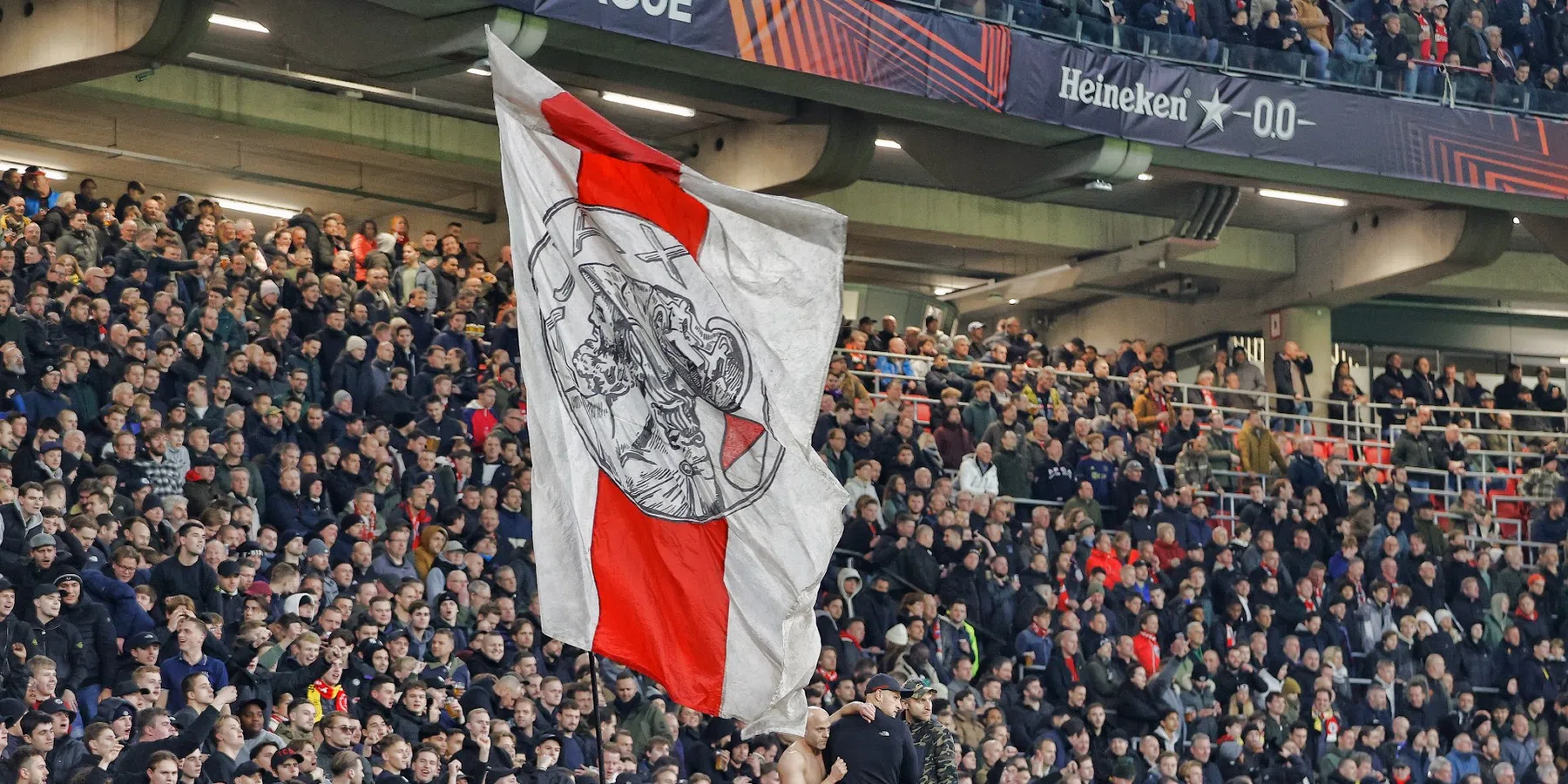 Sneijder en Van der Meijde over Ajax-fans