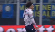 Thumbnail for article: De goals: Beukema en briljante Zirkzee hoofdrolspelers in bizarre Bologna-comeback