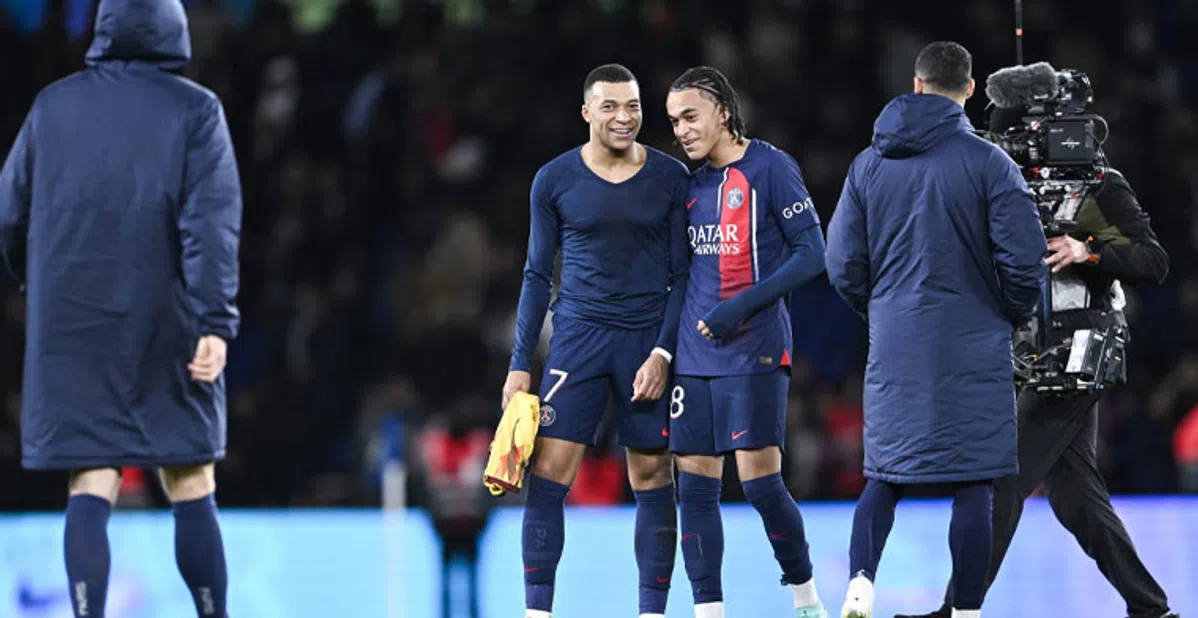 Ethan Mbappé (16) maakt PSG-debuut: 'Een leuk cadeau voor mijn