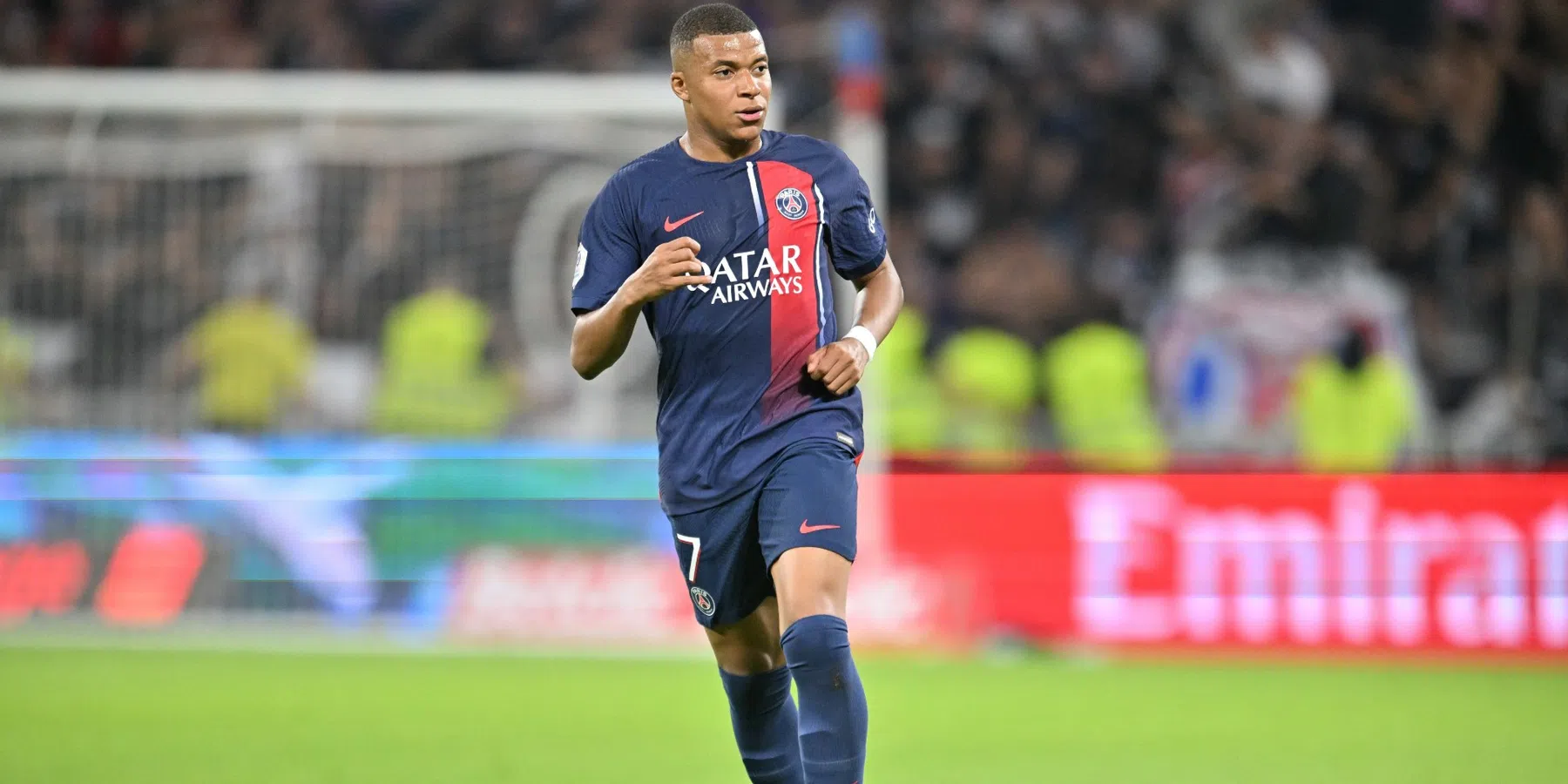 Mbappé loopt tientallen miljoenen mis bij vertrek bij Paris Saint-Germain