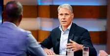 Thumbnail for article: Van Basten geeft Ajax transferadvies: 'Dat is noodzaak nummer één'