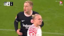 Thumbnail for article: Dat scheelde heel weinig: Van de Beek mist grote kans op debuutgoal