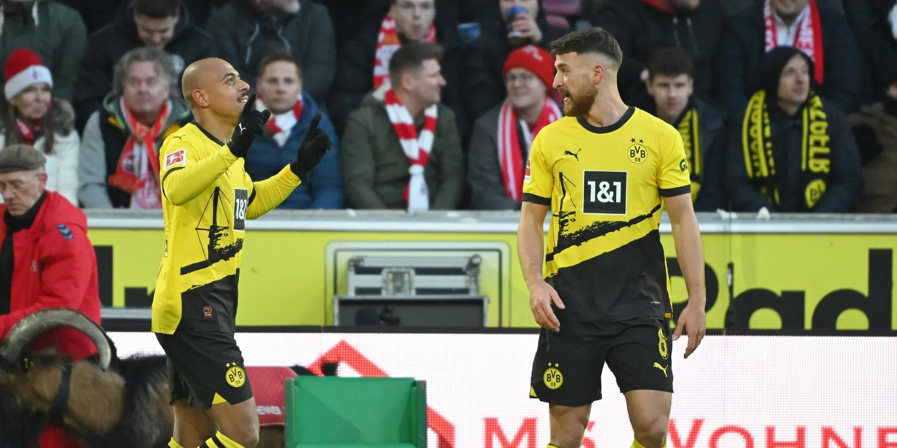 Dortmund swingt dankzij Malen naar zege, Weghorst trefzeker bij nederlaag