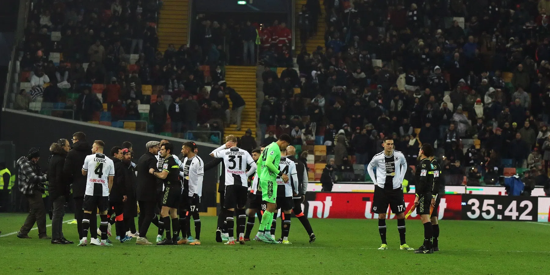 Udinese één wedstrijd zonder publiek na racistische uitlatingen tegen Maignan