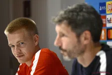 Thumbnail for article: Van Bommel (Antwerp): "Grote spelers misschien open nu wij plekje over hebben"